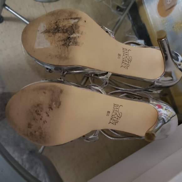 Heels - Picture 3 of 6